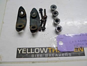 TRIUMPH SPRINT ST 955i BREAKING. L + R MIRROR FITTING KIT. # 1 (LOC-D)