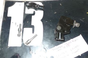 TRIUMPH STREET TRIPLE R 675 CLUTCH LEVER PERCH & MIRROR MOUNT CLAMP (CON-B)