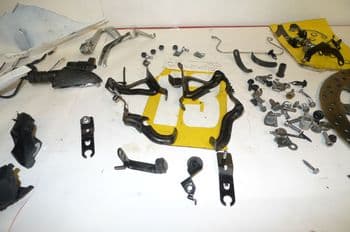 TRIUMPH STREET TRIPLE R 675 JOB-LOT OF PARTS (CON-B)