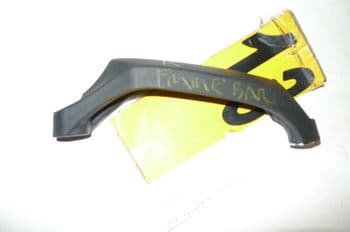 TRIUMPH STREET TRIPLE R 675 RIGHT FAIRING BAR 2309625 (CON-B)