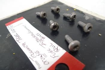 TRIUMPH TIGER 1050 FUEL INJECTION & COMMON RAIL BOLTS (CON-F)