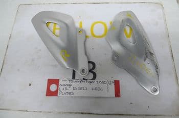 TRIUMPH TIGER 1050 L + R RIDERS HEEL PLATES (CON-F)