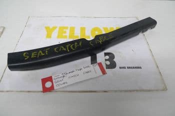 TRIUMPH TIGER 1050 SEAT CATCH CABLE COVER (CON-F)