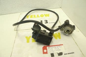 TRIUMPH TROPHY 900 CLUTCH SLAVE & MASTER CYLINDER #3 (LOC-C)
