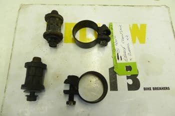 TRIUMPH TROPHY 900 EXHAUST CLAMPS x 2 + RUBBERS x2 #3 (LOC-C)