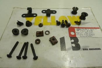 TRIUMPH TROPHY 900 FRONT FENDER BOLT + RUBBERS ASSORTMENT #3 (LOC-C)