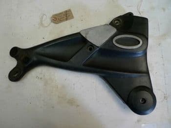 TRIUMPH TROPHY T312 LEFT FOOT HANGER FOR PILLION + RIDER PEGS #1(LOC-A)
