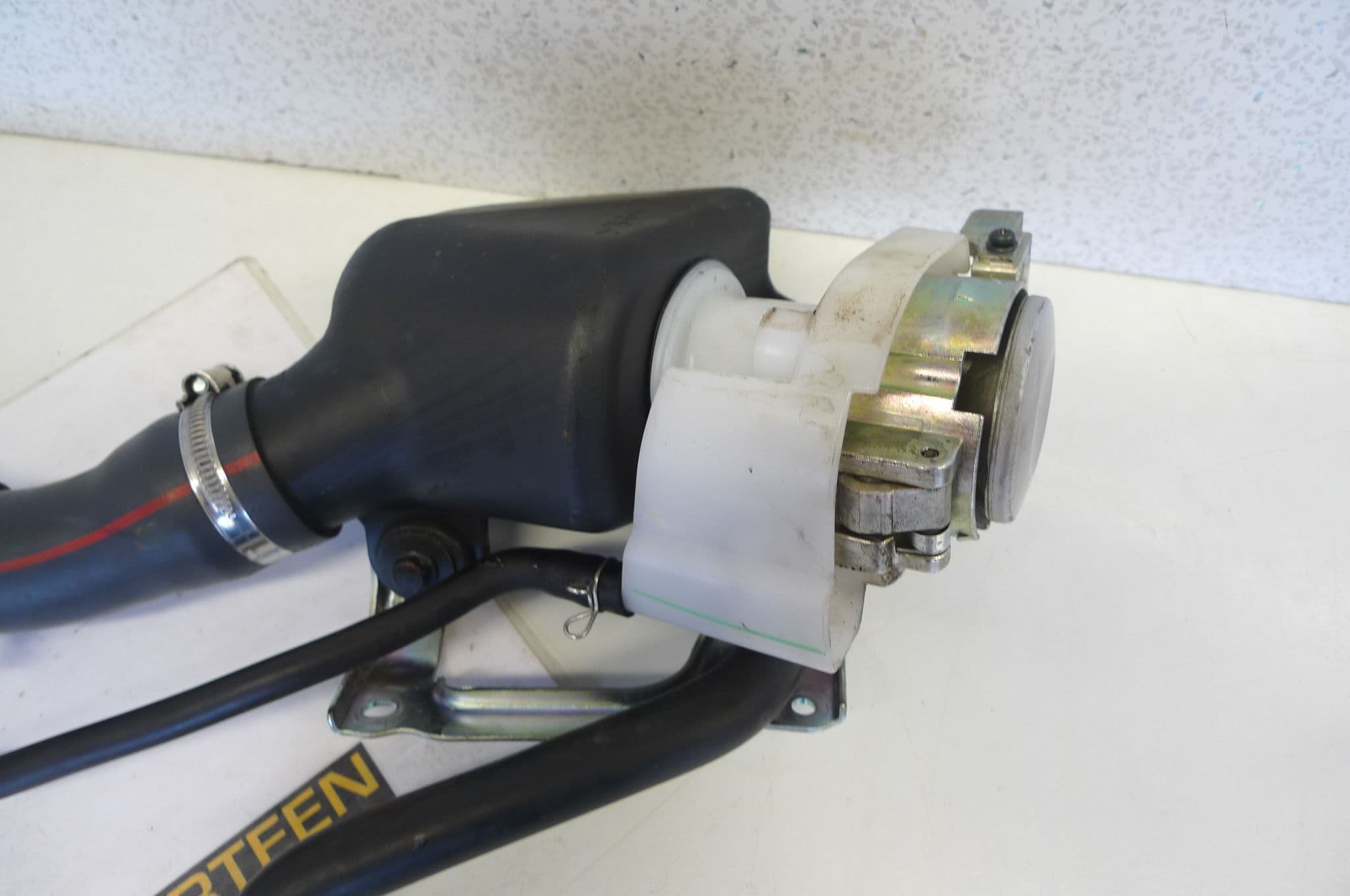 YAMAHA DELIGHT 115 FUEL TANK FILL PIPE & CAP ASSEMBLY LOC-A