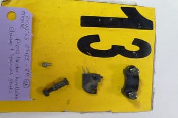 ZONTES ZT125 - 8A BREAKING. FRONT BRAKE HANDLEBAR CLAMP (LOC-C)