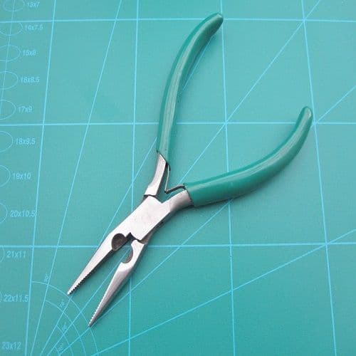 Pliers Chain Nosed Serrated Tips